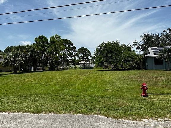 5th image of 407 SW Dahled Avenue