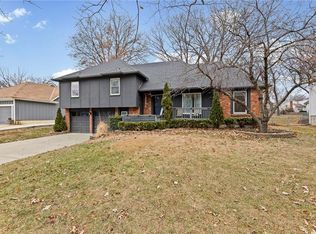 11716 W 101st St, Overland Park, KS 66214