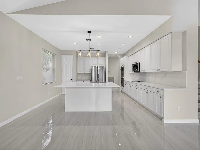 2237 SW Newport Isles Blvd — Photo 14