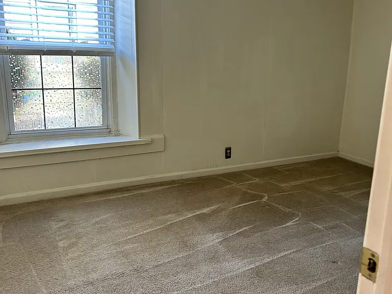 107 E Maple Ave #A — Photo 4