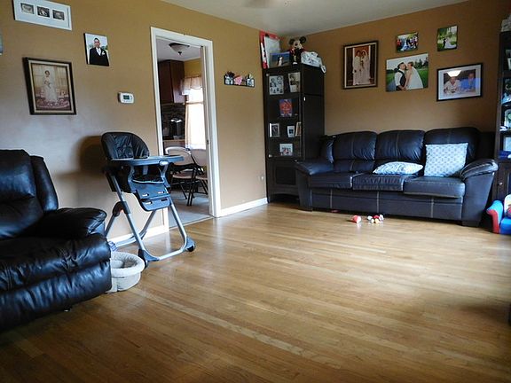 2nd image of 9619 S Houston Ave #0