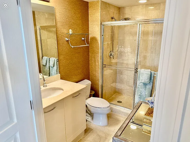 350 SE 2nd St #2630 — Photo 4