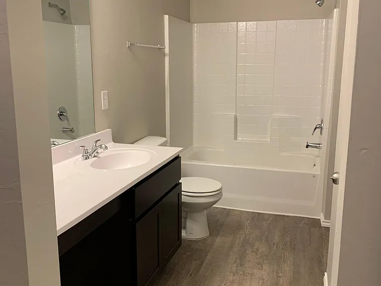 738 W Lola Dr — Photo 12