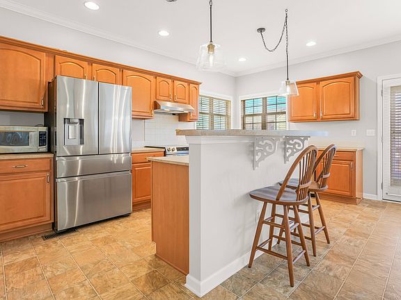 5th image of 4357 Rivard Ln