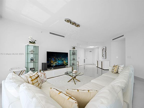 3rd image of 16485 Collins Ave Penthouse 36C