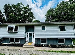 204 SW 12th St, Aledo, IL 61231