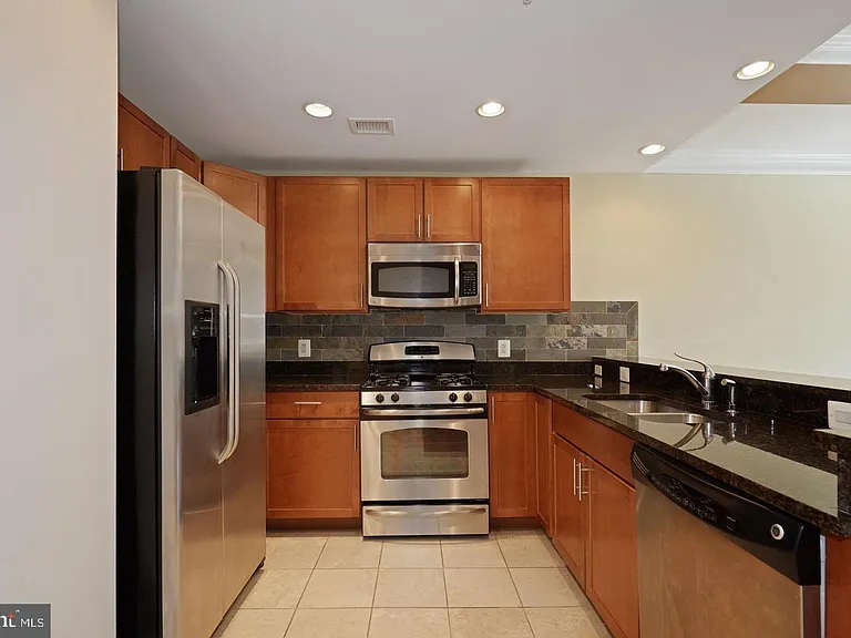 8191 Strawberry Ln #218 — Photo 30