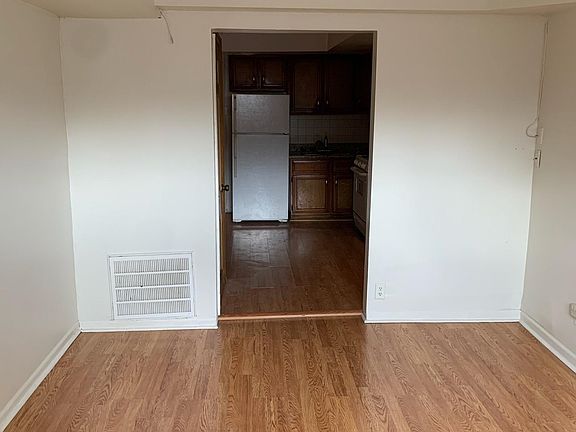 4th image of 1128 W Diversey Pkwy #Bfb