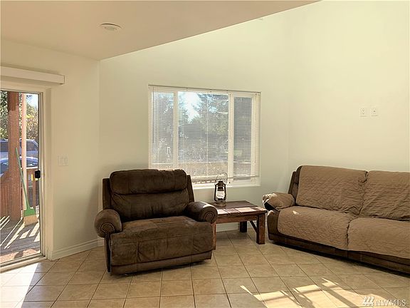 4th image of 364 Orion Ave NW