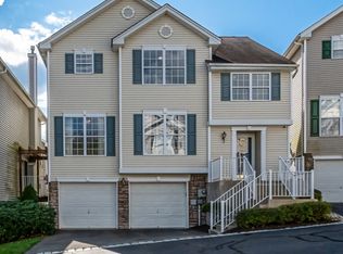 31 Brock Ln #U31, Hackettstown, NJ 07840