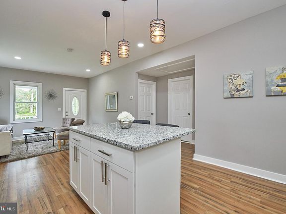 3rd image of 1516 Opus Ave