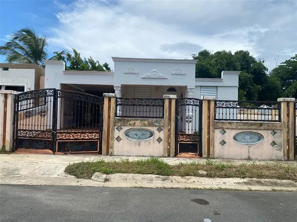 J 33 9 St, Yabucoa, PR 00767