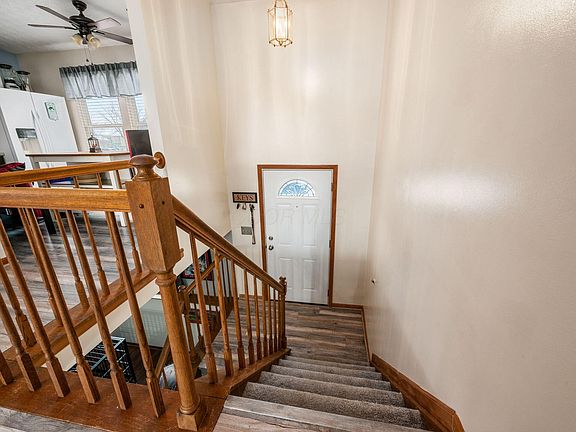 3rd image of 5632 Chesterview Dr