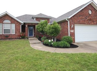 410 Division St, Centerton, AR 72719