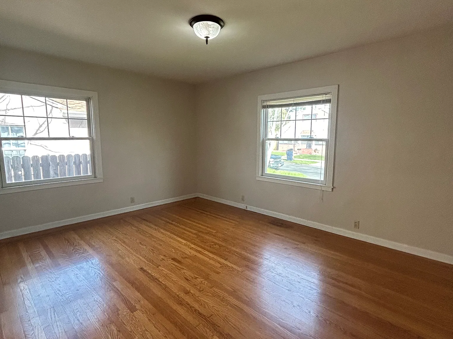 2 bed, 1423 sqft, $2,250 — Photo 2