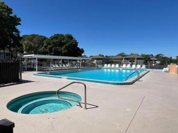 27 Lake Vista Trail #203, Port St Lucie, FL 34952