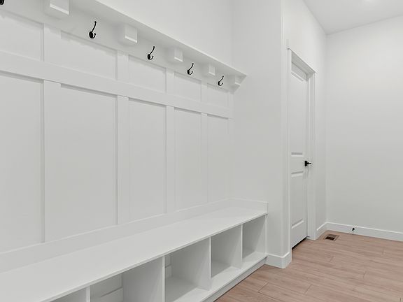 4th image of 4007 N Majors St #8