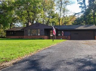 36 Lakeview Dr, Grafton, OH 44044
