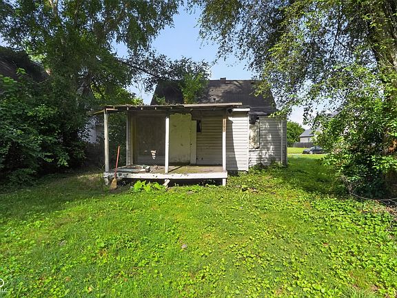 3rd image of 639 Warren Ave
