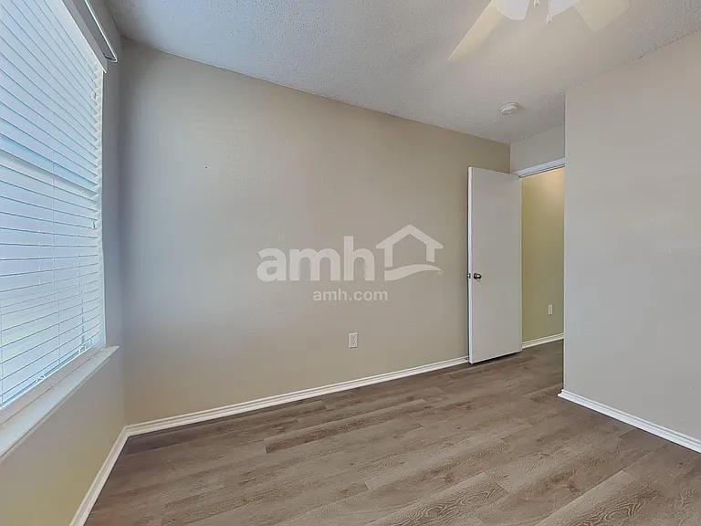 2736 Briscoe Dr — Photo 20