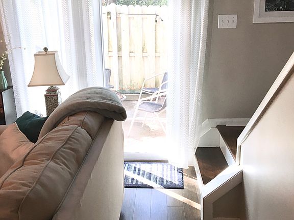 4th image of 1472 Tenbury Dr #1