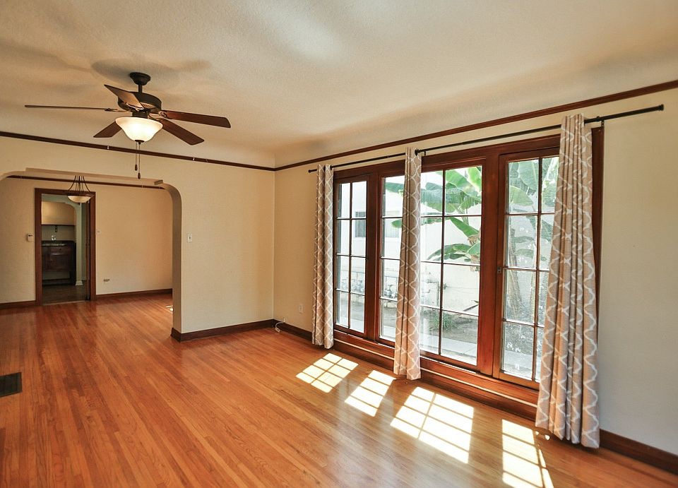 1st image of 774 Roswell Ave #774