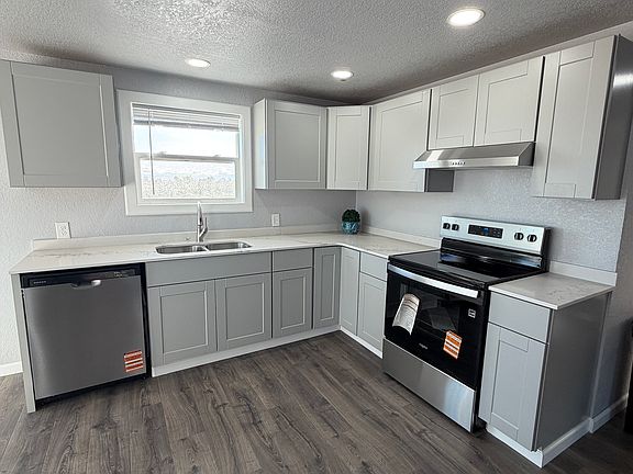 2nd image of 606 Terrace Heights Dr