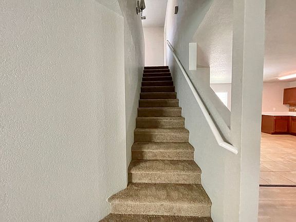 5th image of 6102 Plumbago Pl