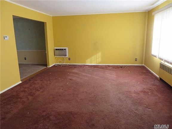 5th image of 70 Gates Ave