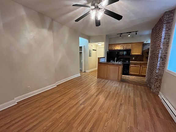 2nd image of 217 Stratford Ave APT 2