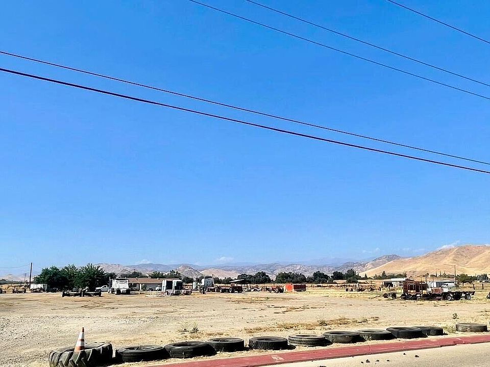 2nd image of 00 W Ropes Avenue