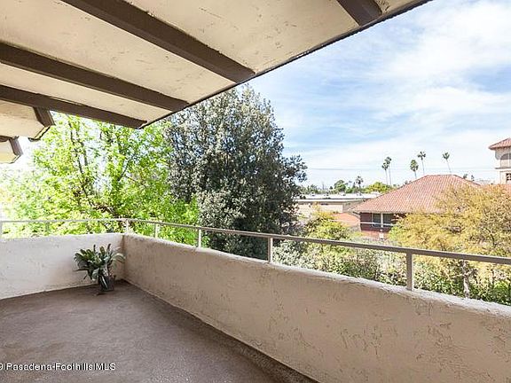 4th image of 534 S Oak Knoll Ave Unit 306