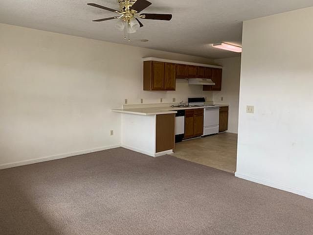 2nd image of 1702 Chris Dr