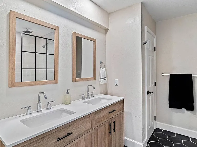 7615 Coquina Way — Photo 17