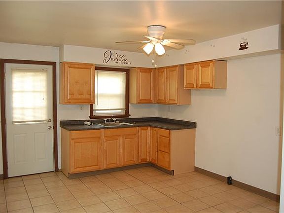 4th image of 204 Beechwood Blvd