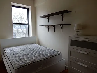 Rented by Aimee Grodanz, LREB