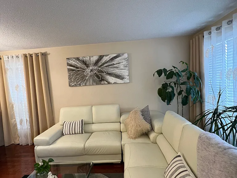 860 Luxton Dr — Photo 8