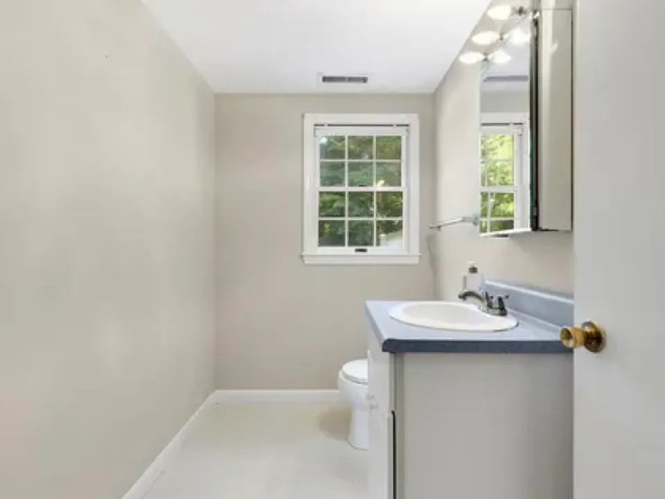 3837-3839 Main St #2