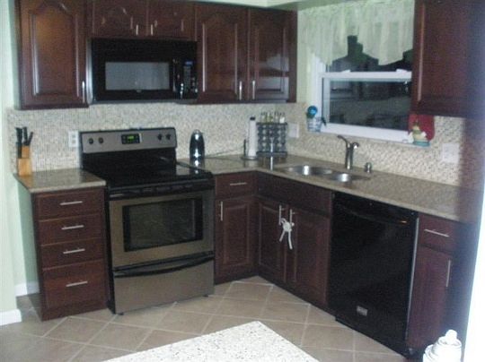 2nd image of 1880 Fullerton Dr