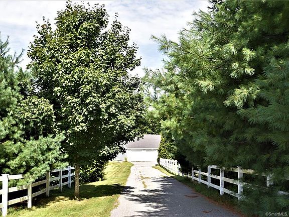 5th image of 74 Clarke Rd