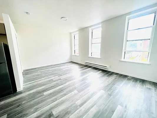 Rented by null | media 11