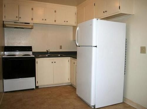 1st image of 610 Alpha Ct APT B
