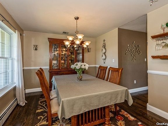3rd image of 132 Grant Dr