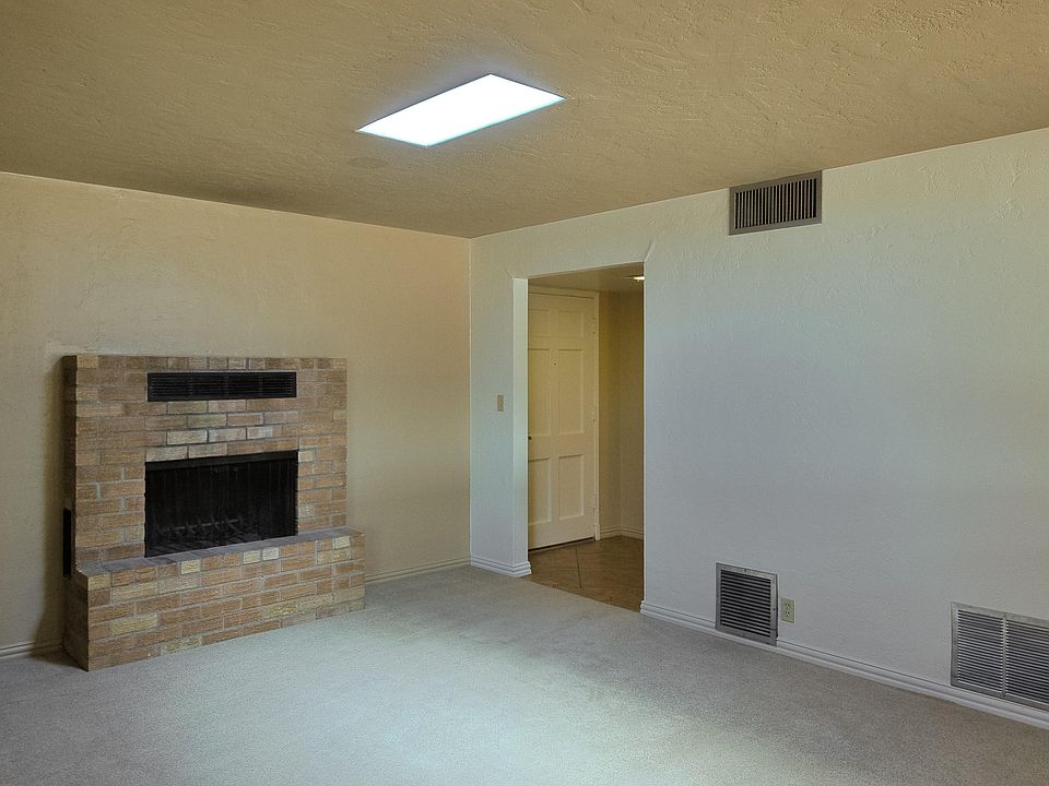 1st image of 2528 N Stewart Ave