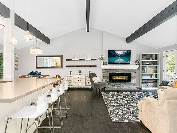 3rd image of 4012 101st Street Ct