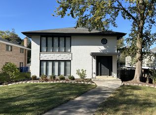 4910 Center Ave #2, Lisle, IL 60532