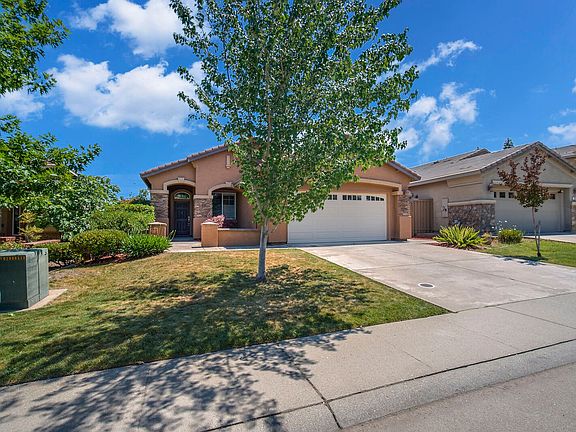 2nd image of 2066 Horseshoe Glen Cir