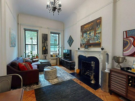 3rd image of 344 W 87th St #2A
