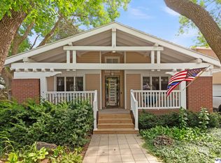 223 N 127th Plz, Omaha, NE 68154