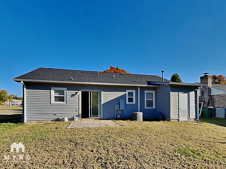 2241 Thornfield Rd — Photo 22
